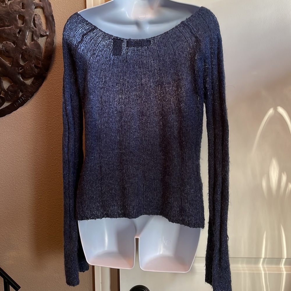 Express Sweater - Picture 4 of 12
